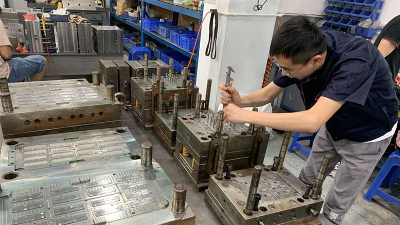新能源汽车模具分类及用途解析