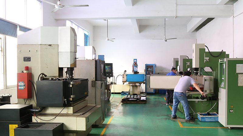 压铸模具设计参数揭秘：精准掌控，品质无忧**