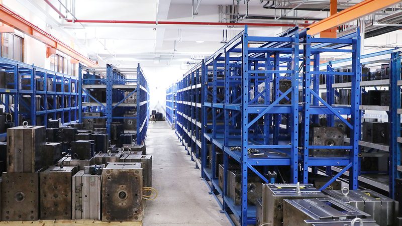 硅胶模具与橡胶模具：本质区别与应用解析**