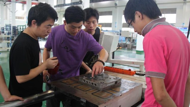 成都冲压模具代理加盟，把握行业脉搏，共创未来